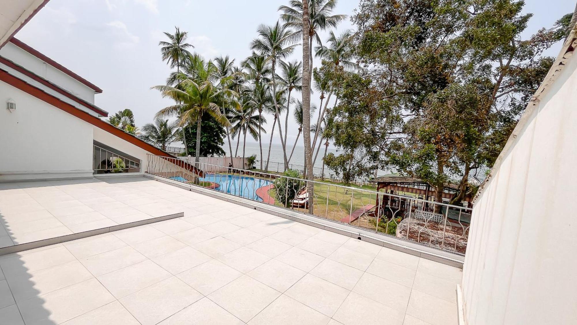 Residence Hoteliere Oceane Libreville Exterior photo