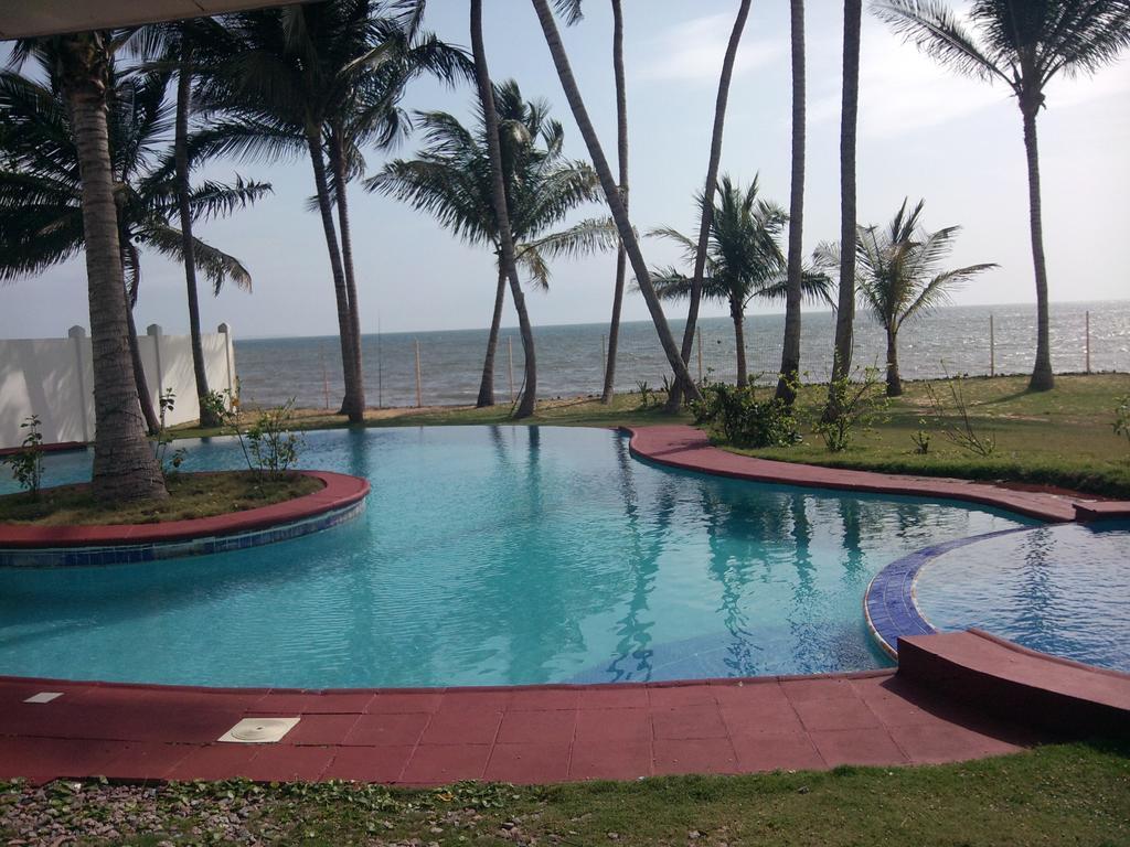 Residence Hoteliere Oceane Libreville Exterior photo